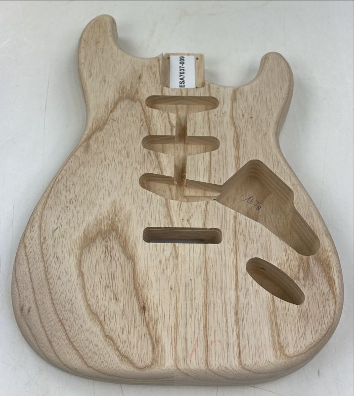 Body American Swamp Ash, 2-pcs., Strat, Unique Piece # 009